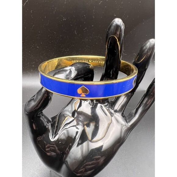 Kate Spade Spot the Spade Bangle Bracelet - Picture 2 of 3